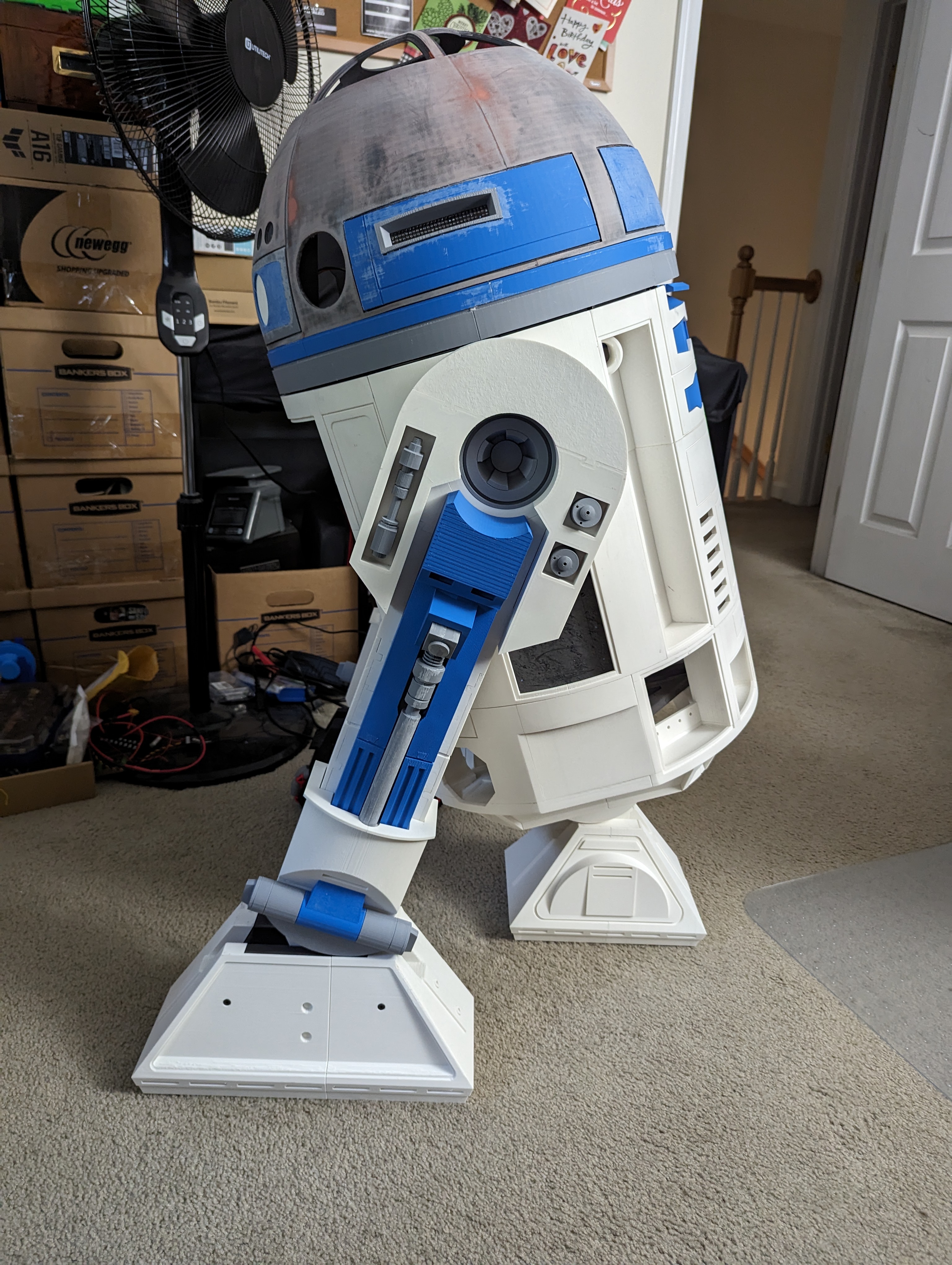 R2-D2 Model View 20